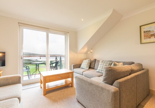 A luxurious seaside apartment for 5 in Newport Pembrokeshire