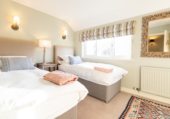 4 bedrooms, iron/ironing board, travel crib, free WiFi