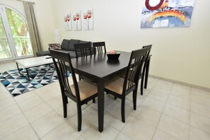 1 bedroom, in-room safe, individually decorated, individually furnished - BRID - Spacious 1 Bed with garden view (Dubai)