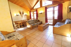 Living area - 2nd floor, fitness, sauna, balcony, tv, ski locker, 96m², Val Cenis (Val Cenis)