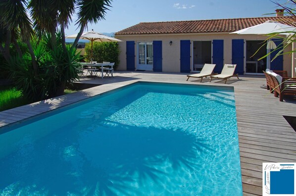 Piscine extérieure