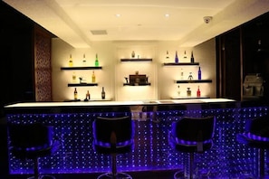 Bar (on property) - Yi Jin Hotel (Harbin)