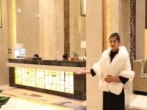 Lobby - Yi Jin Hotel (Harbin)