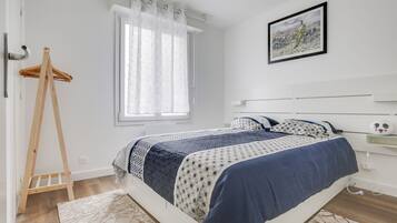 1 chambre, fer et planche Ă repasser, Wi-Fi gratuit, draps fournis