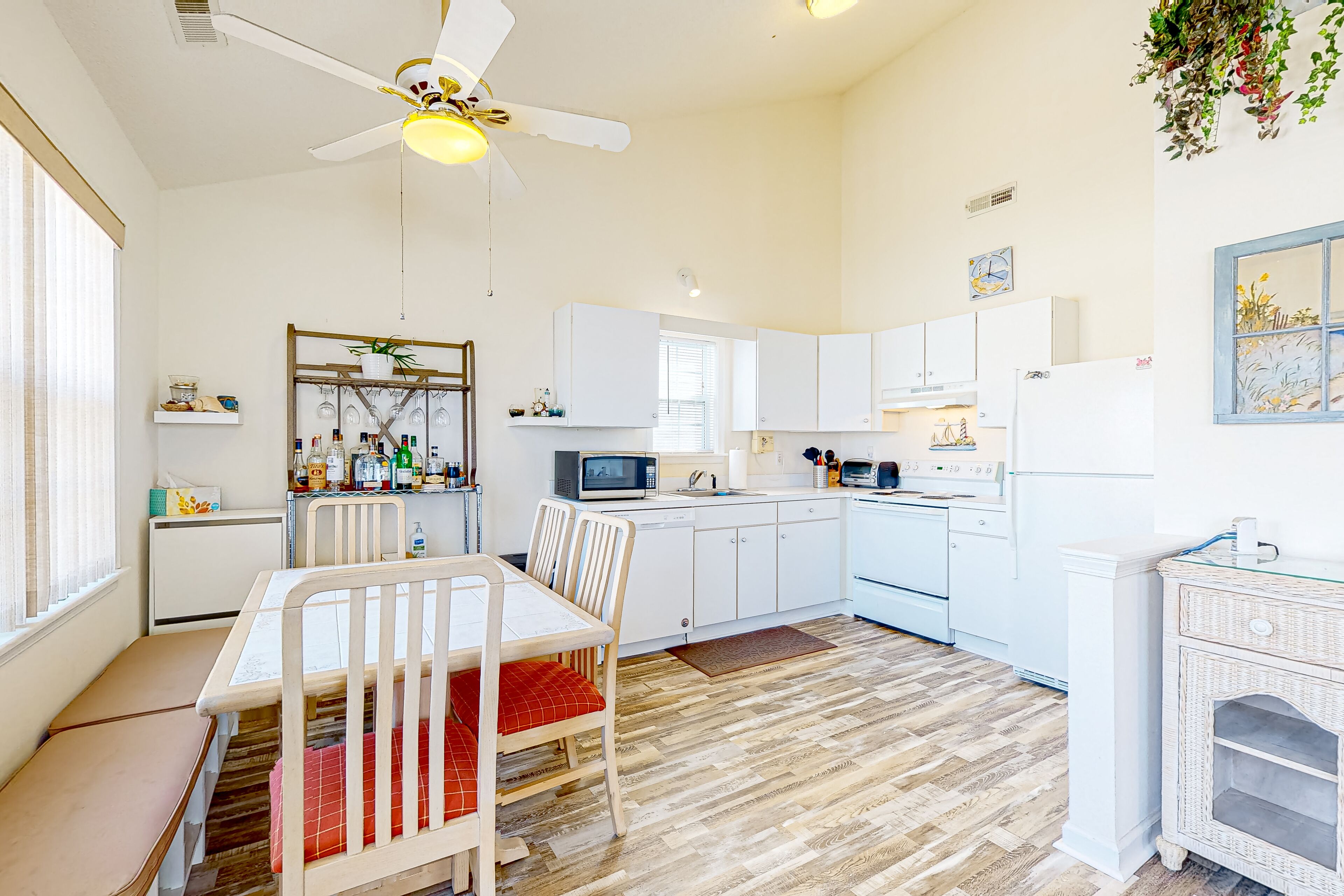 Canal-front condo with water view, balcony & central AC - dog-friendly