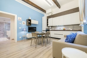 Classic Apartment | Living area