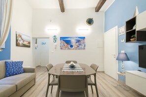 Classic Apartment | Living area