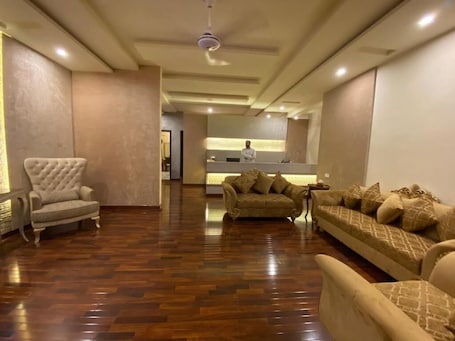 Lobby sitting area. Shelton