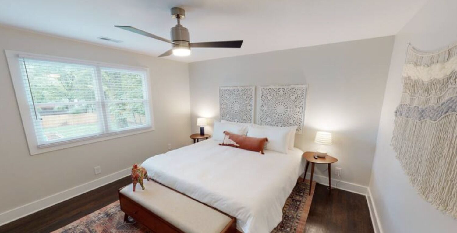 Bohemian Style 2BR near Uptown, by Mansion™