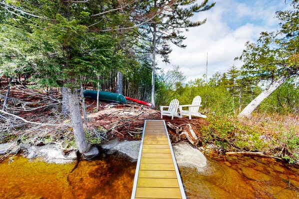 Property grounds - Lakefront home with private dock, canoe & kayak, fast WiFi, and firepit - dog OK (Greenville)