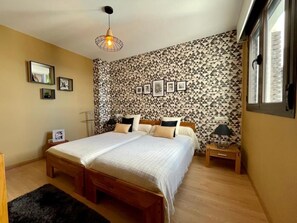 2 Schlafzimmer, Bügeleisen/Bügelbrett, kostenloses WLAN