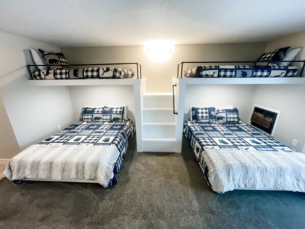 2 slaapkamers, een strijkplank/strijkijzer, gratis wifi, beddengoed