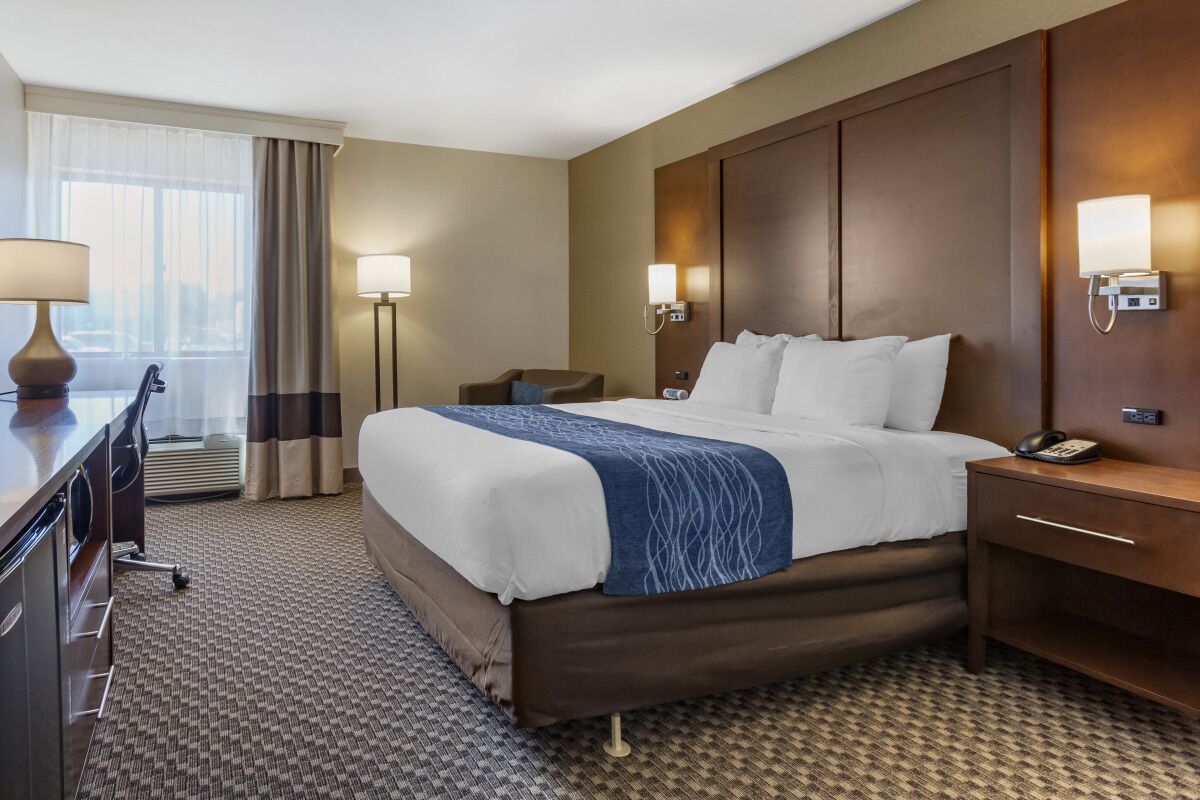 Great for Travel, Business Center, Airport Shuttle, Free Breakfast