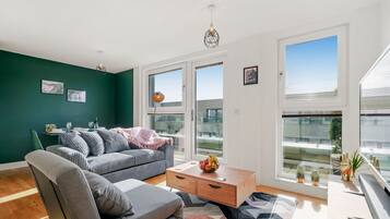 Superior Apartment, Accessible, Private Bathroom (Luxury Eco) | Lounge