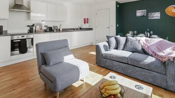 Superior Apartment, Accessible, Private Bathroom (Luxury Eco) | Lounge