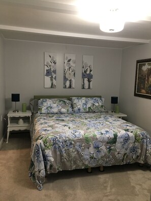 2 bedrooms, desk, iron/ironing board, free WiFi