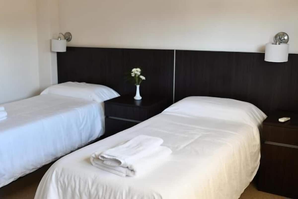 Soundproofing, free WiFi, bed sheets