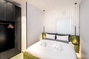 Apartment | 1 bedroom, Egyptian cotton sheets, premium bedding, Select Comfort beds - Modern 1 BDR with balcony (Jerusalem)