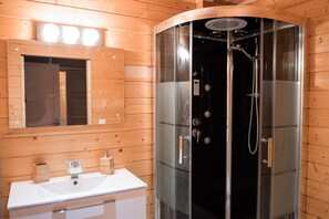 Bathtub, towels - Exceptional Bassin view 200m2 8 travelers 4 bedrooms 5beds 4sdB (Gujan-Mestras)