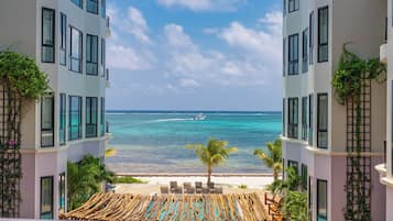 Luxury Suite, Multiple beds, Ocean View Premium ES2 | Terrace/patio