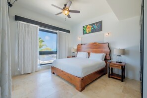 Luxury Suite, Multiple Beds, OceanFront C1 - Diamante Beachfront Suites (San Pedro)