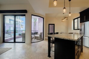 Luxury Suite, Multiple Beds, Ocean View D1 | Eigene Küche