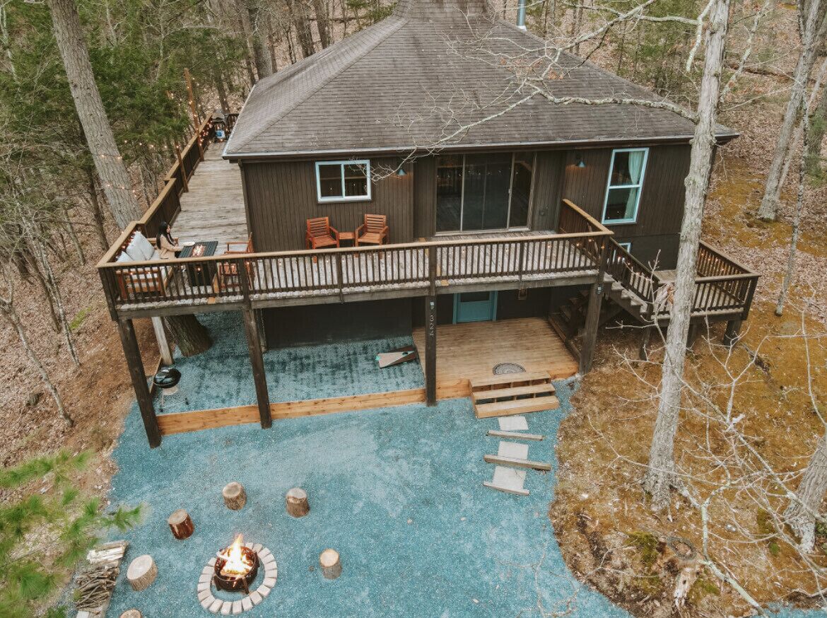 NEW! My Cozy Cabin 4-bdr w/ indoor fireplace @Bryce