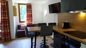 Fridge, microwave, coffee/tea maker