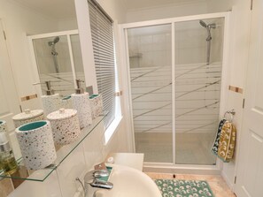 Ferienhaus | Badezimmer