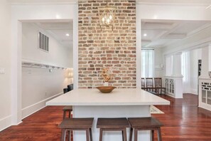 Dining - Classy Upscale Home | Perfect Uptown Location (New Orleans)