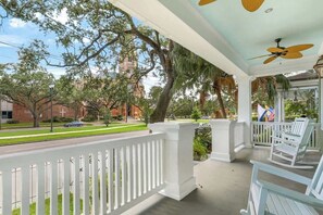 Property grounds - Classy Upscale Home | Perfect Uptown Location (New Orleans)