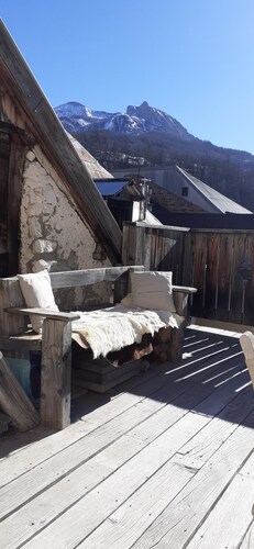 Maison de village avec terrasse plein sud
pour 6 personnes 
idéal famille 