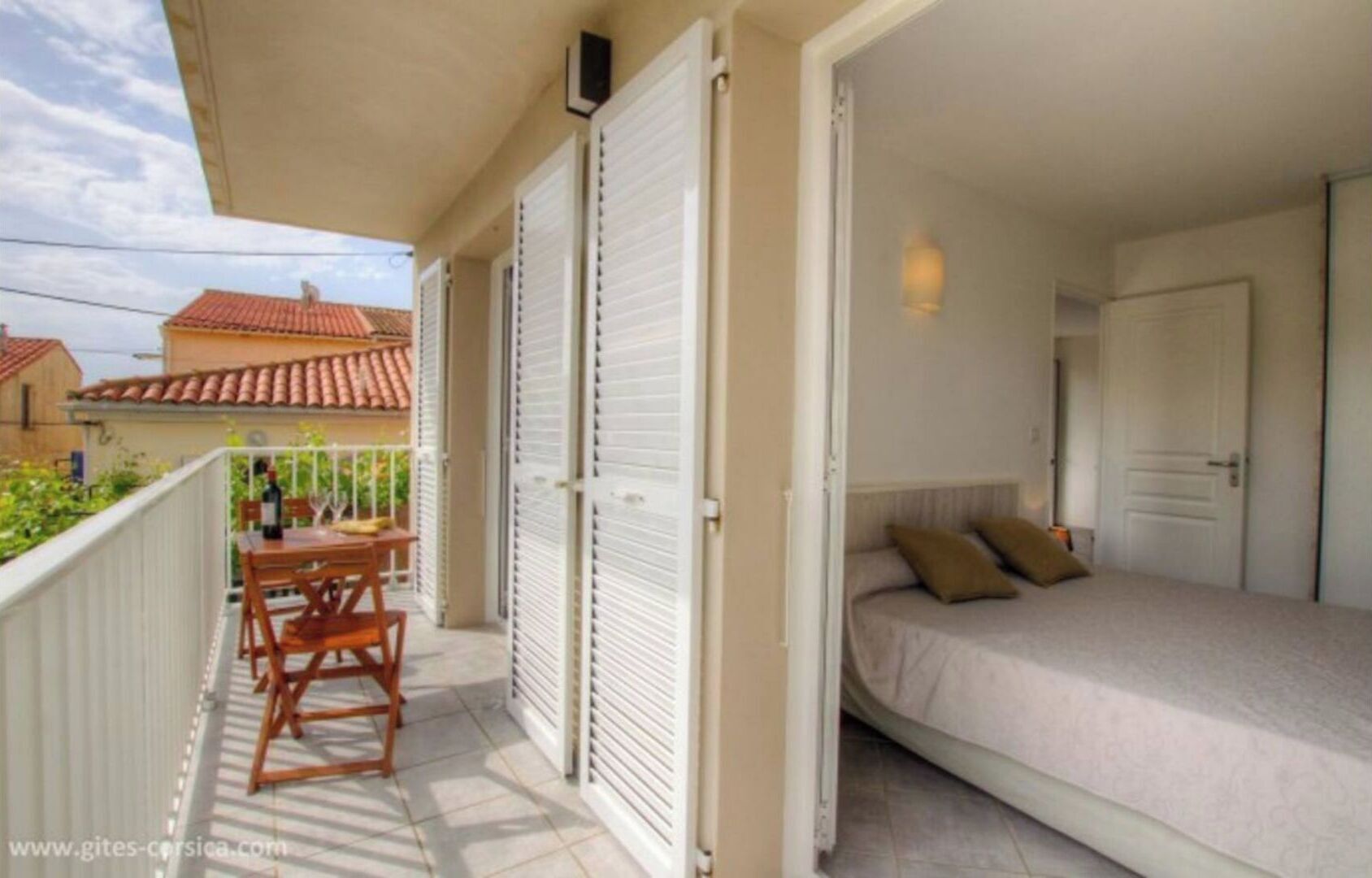 1 bedroom, iron/ironing board, travel cot, free WiFi