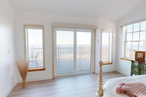 4 camere, una scrivania, ferro/asse da stiro, culla da viaggio