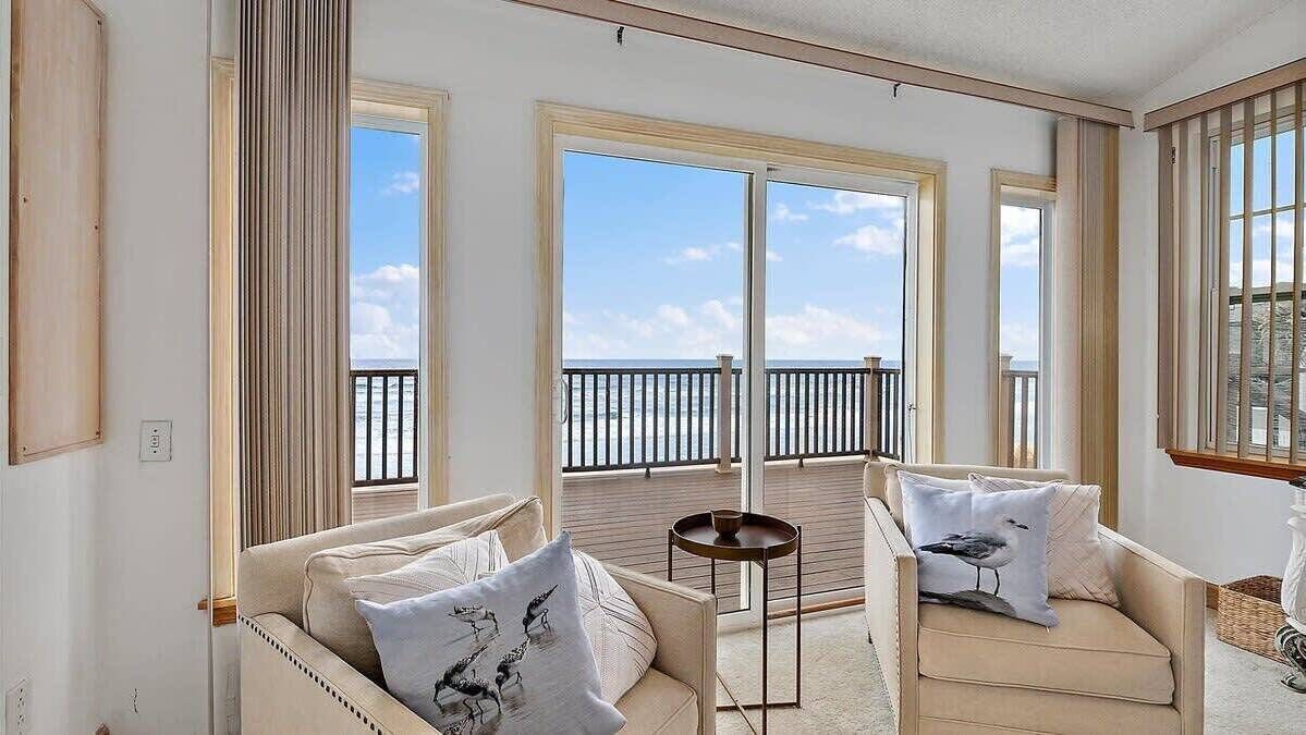 تلفزيو ن، مشغل دي في دي، مكتب