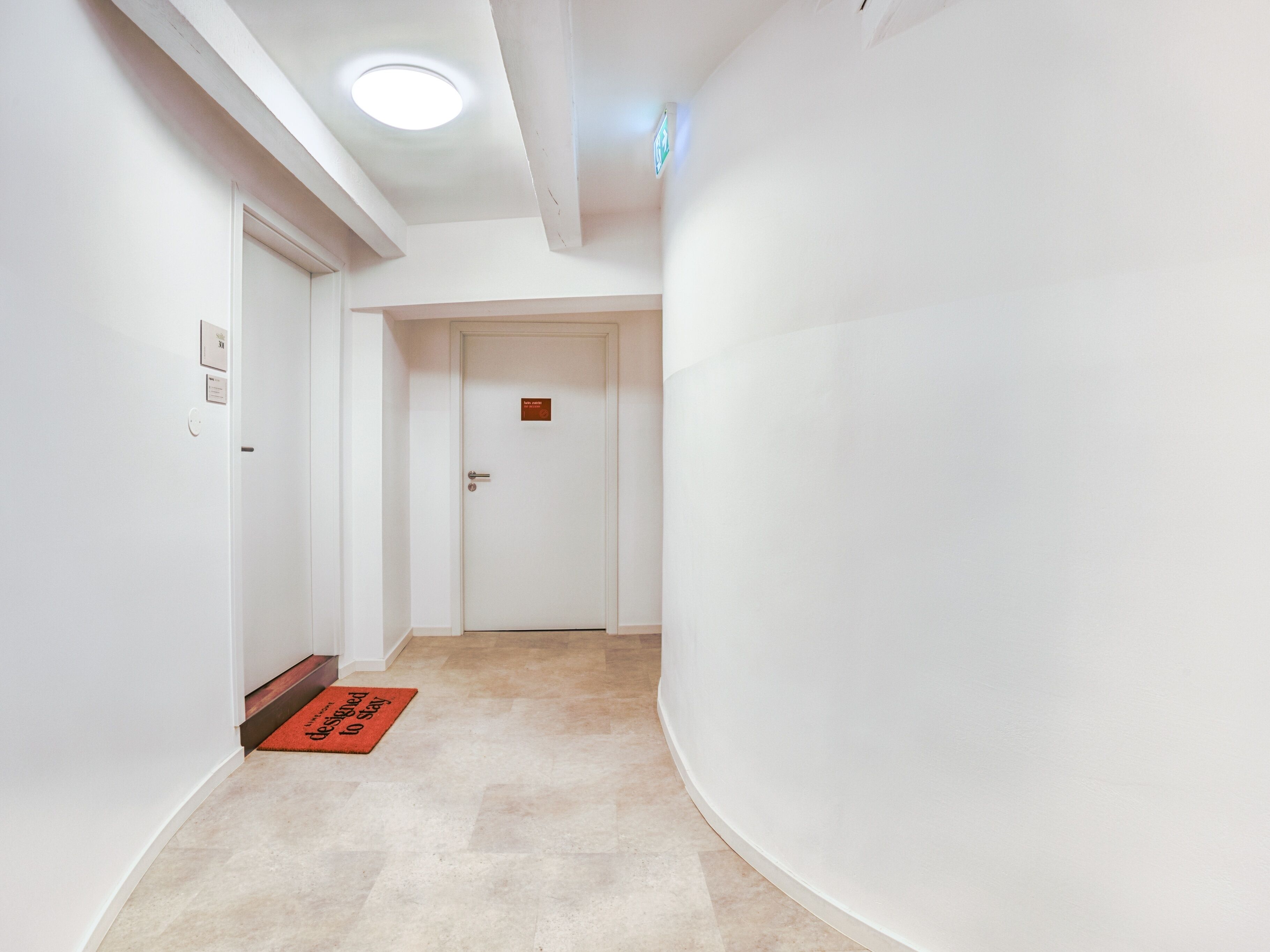 Pintu masuk interior