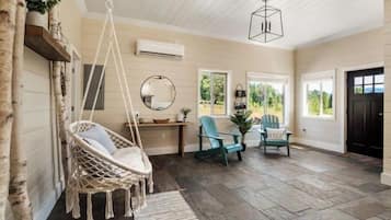 2 間睡房、可攜式嬰兒床、免費 Wi-Fi、床單