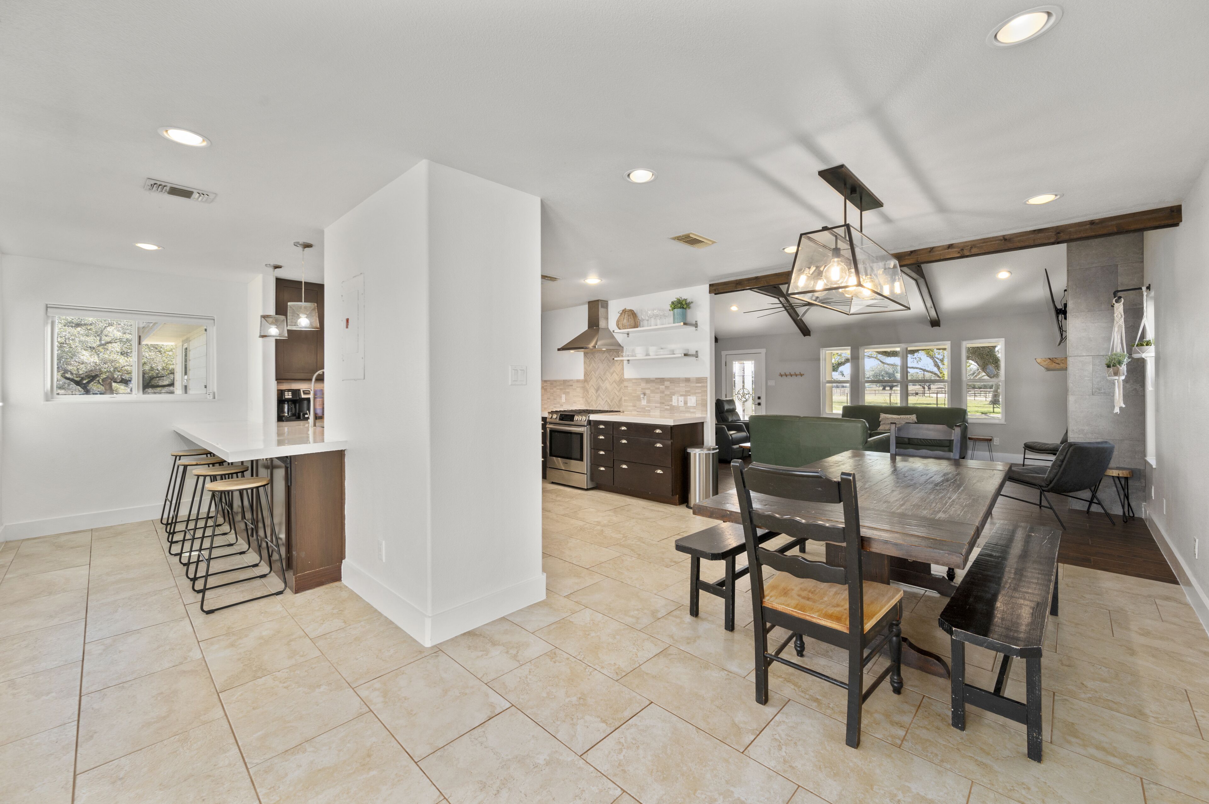 2 houses/5+bedrooms! Party Barn with games!  Stocked Pond!  On 5 acers-Sleeps 18