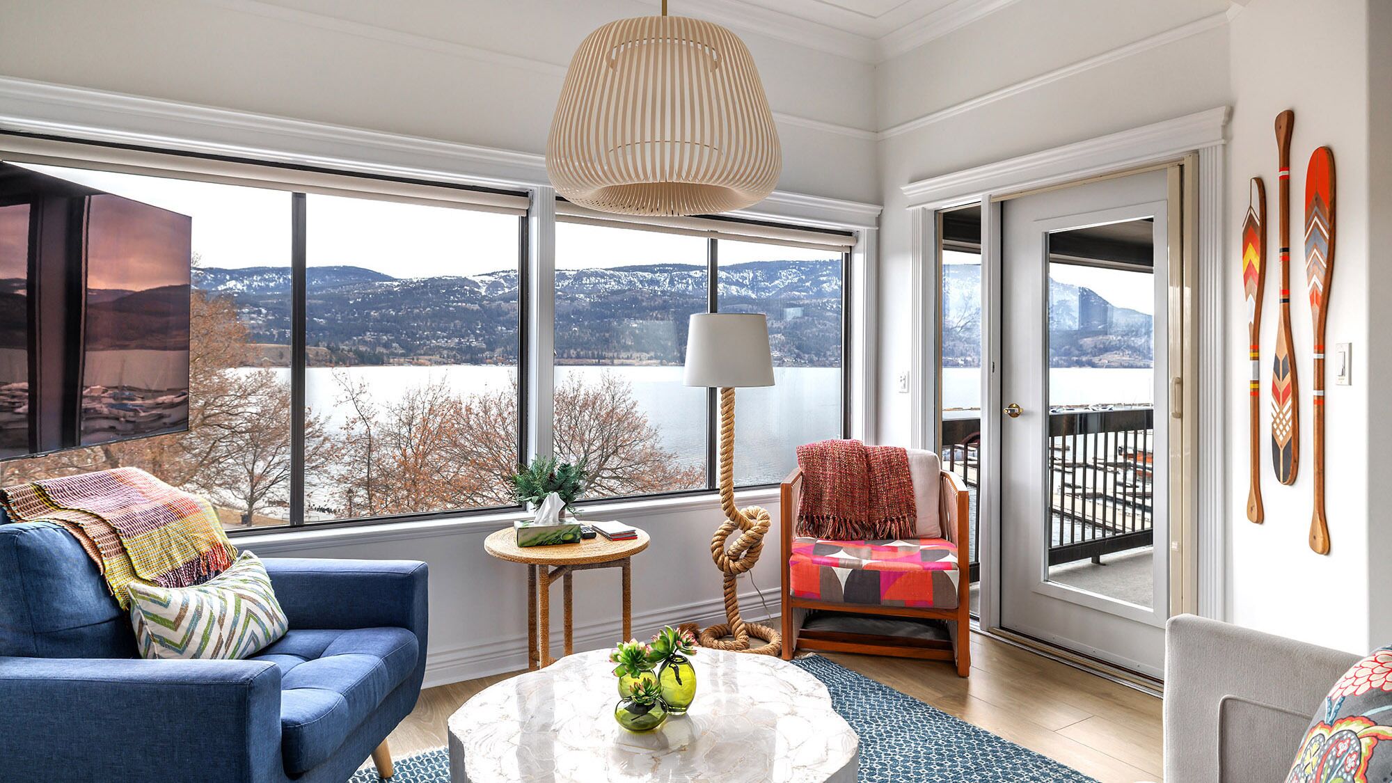 Lakefront Penthouse, Amazing Views, Luxury Design