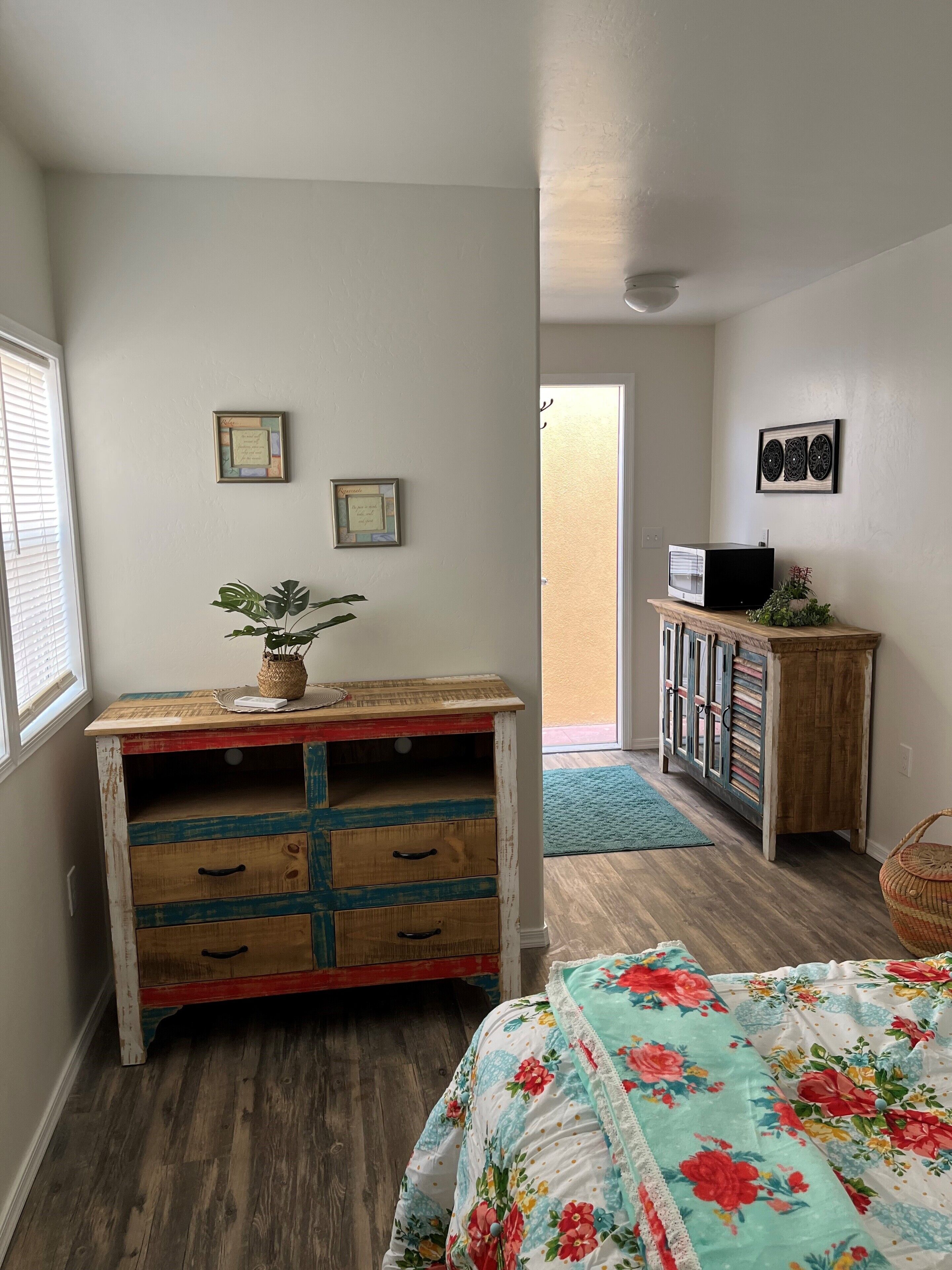 Charming private Gila Mountain View house, with plenty of outside relaxing area.