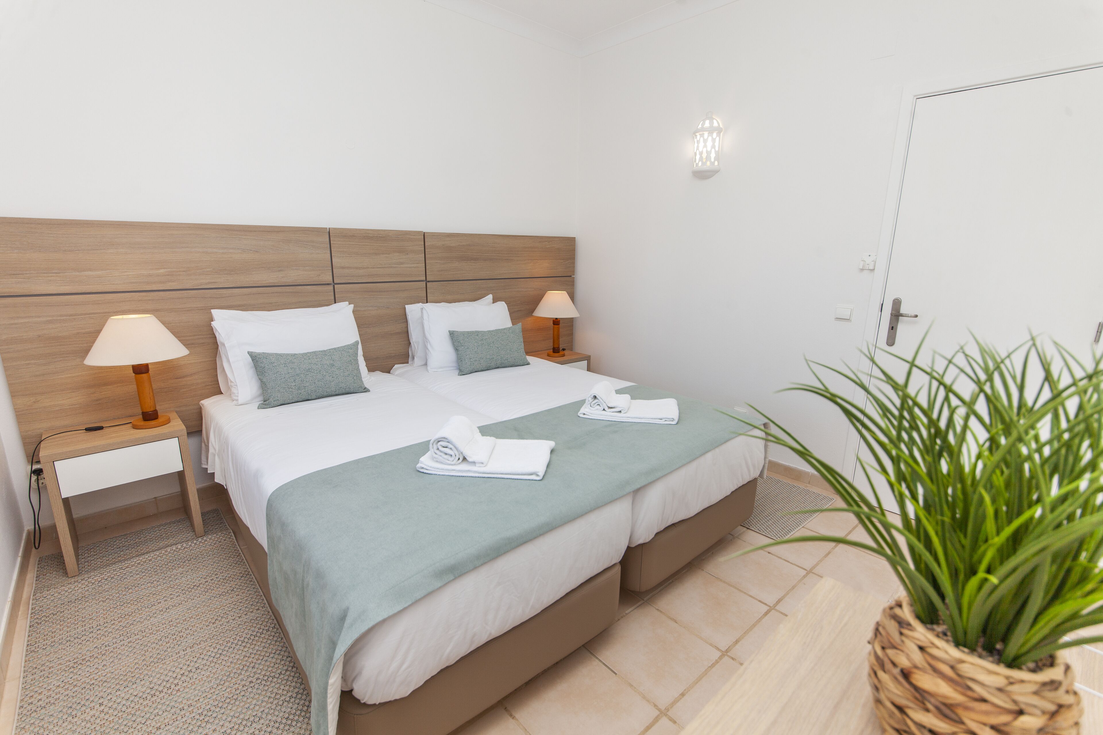 Photo - Atalaia Sol Aparthotel - tennis & heated pool in winter