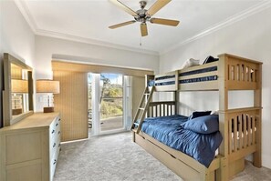 4 間睡房、熨斗/熨衫板、免費 Wi-Fi、床單