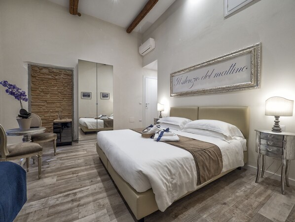 Tremannsrom, eget bad | Dundyner, memory foam-senger og wi-fi (inkludert)