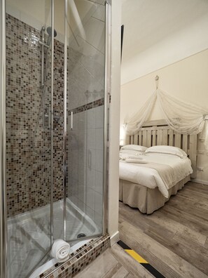 ห้องซูพีเรียดับเบิล, ห้องน้ำในตัว | ผ้านวมขนเป็ด, เตียงเมมโมรีโฟม, Wi-Fi ฟรี