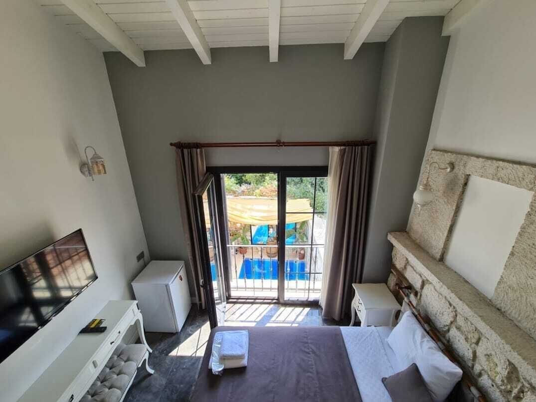 Pan Alaçatı (Pan Alacatı)