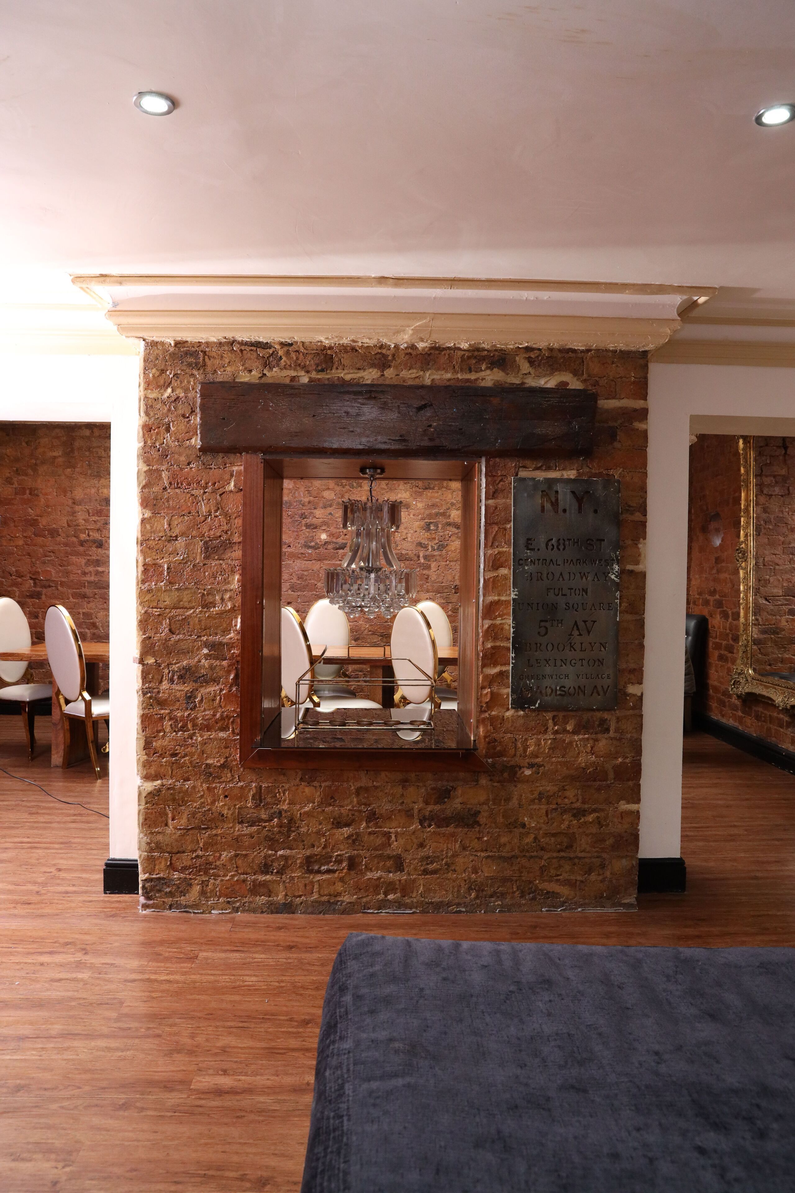 Leilighet – city | Oppholdsområde | En 42-tommers Flatskjerm-TV med digitale kanaler samt TV