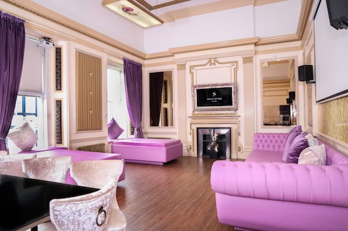 Signature Living Bold Street Apartments