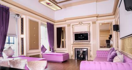 Signature Living Bold Street Apartments