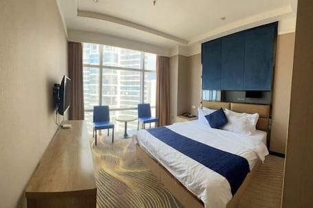 Room. Longjin Business Hotel