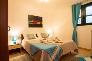 1 soverom, strykejern/-brett, reiseseng for barn og wi-fi (inkludert)